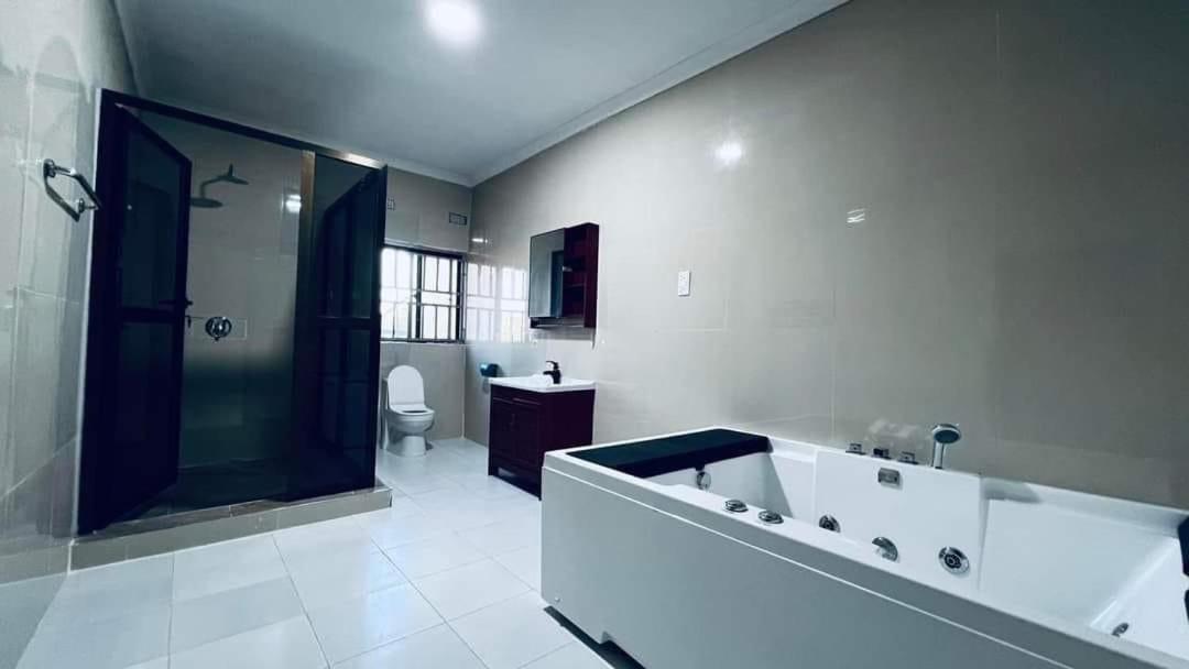 Kasbek Lodge And Tours Λουσάκα Εξωτερικό φωτογραφία