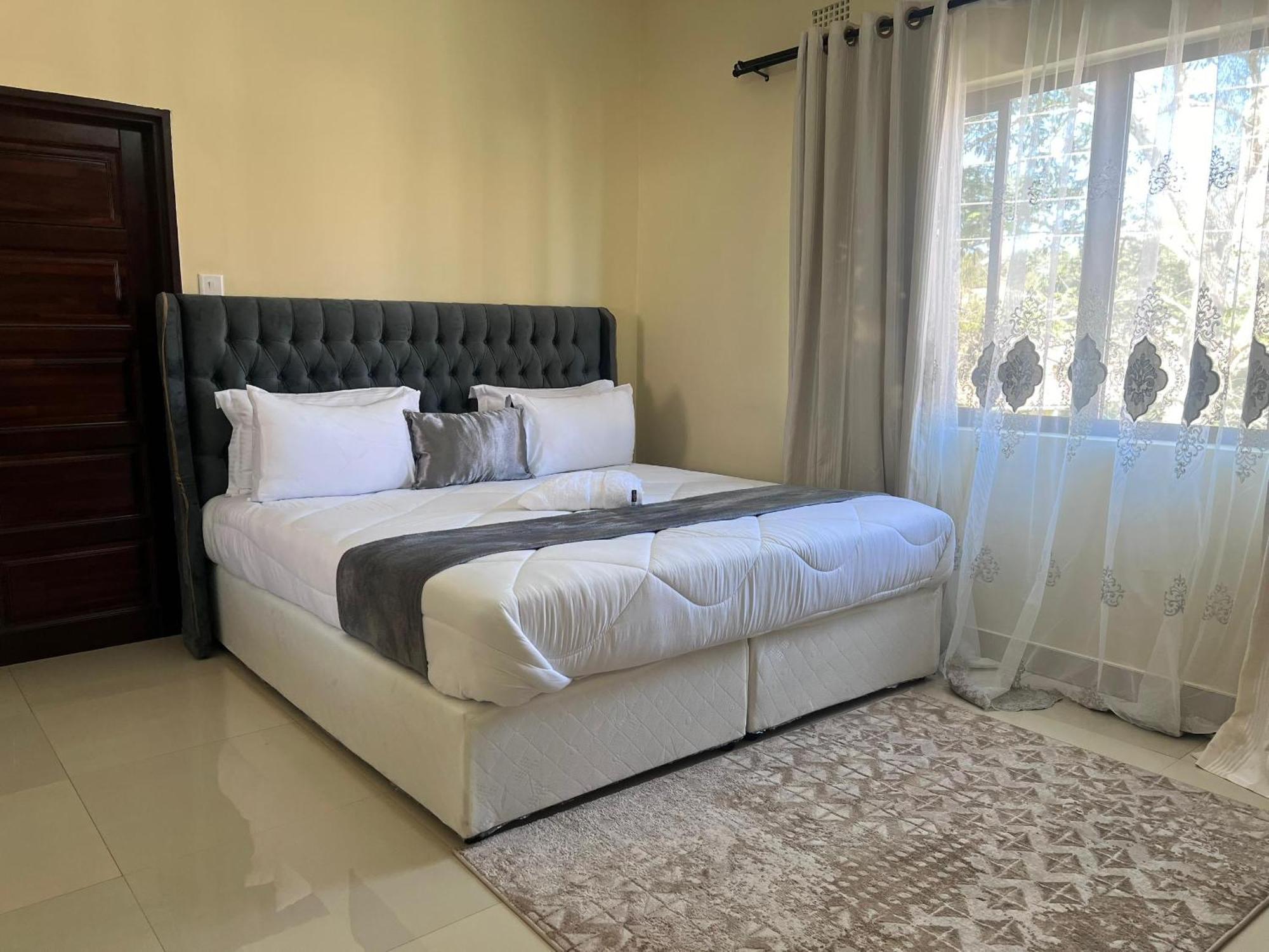 Kasbek Lodge And Tours Λουσάκα Εξωτερικό φωτογραφία